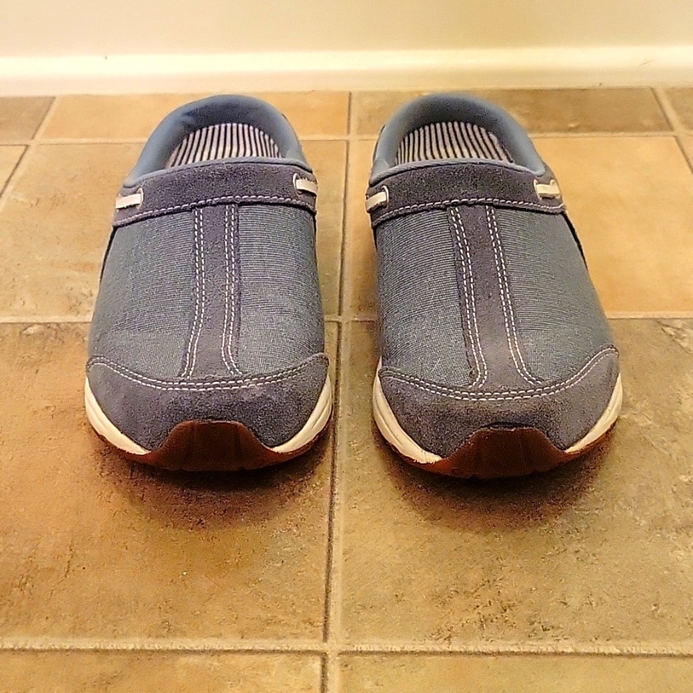 Blue Clogs 👞 - Picture 3 of 5